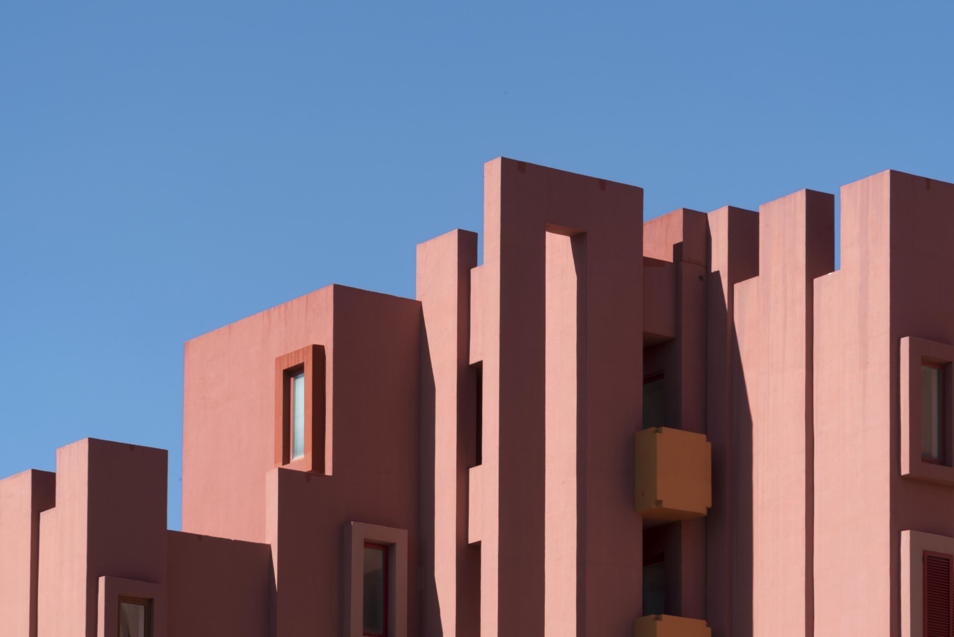 MARTINA ROSA LA MURALLA ROJA