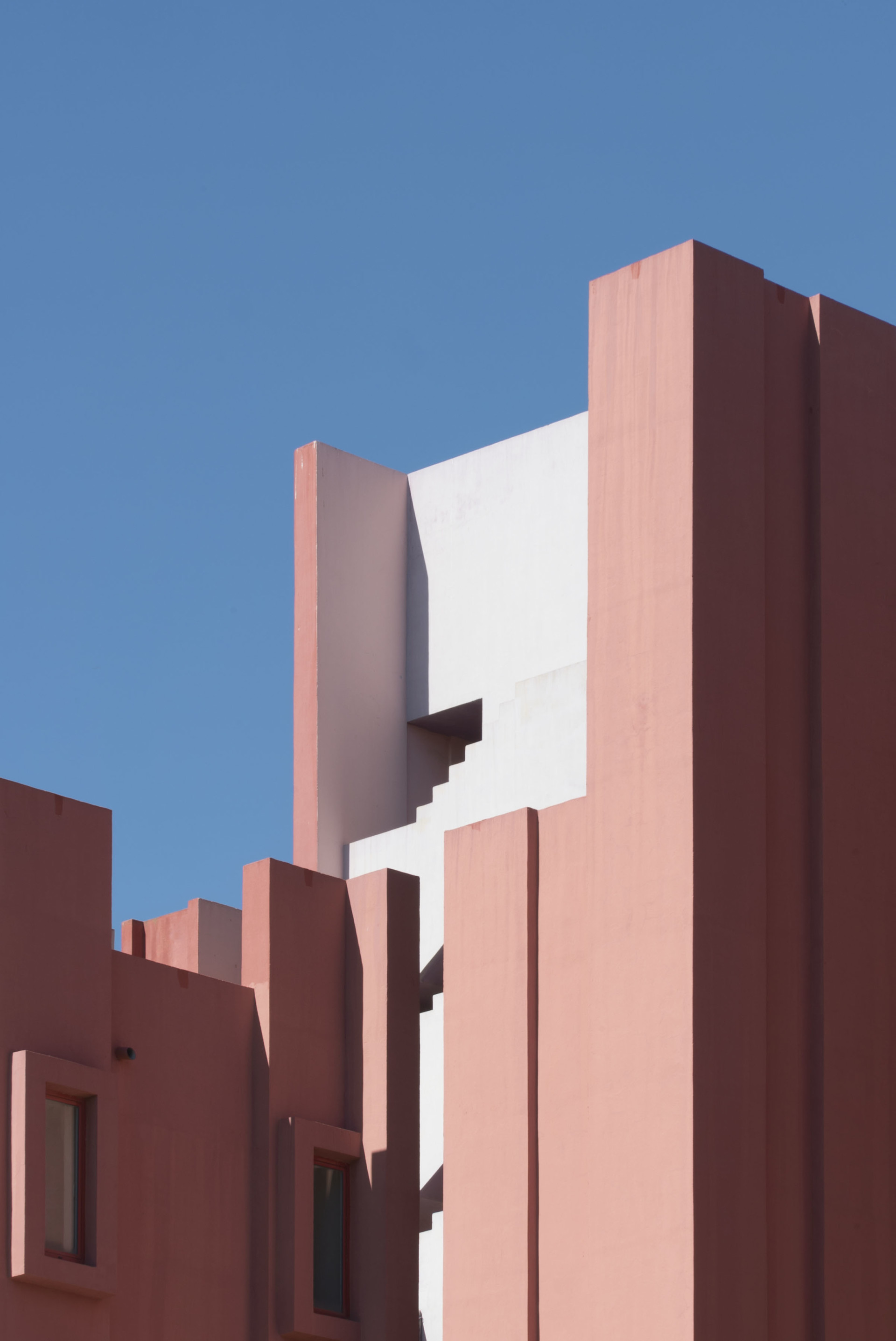 MARTINA ROSA LA MURALLA ROJA