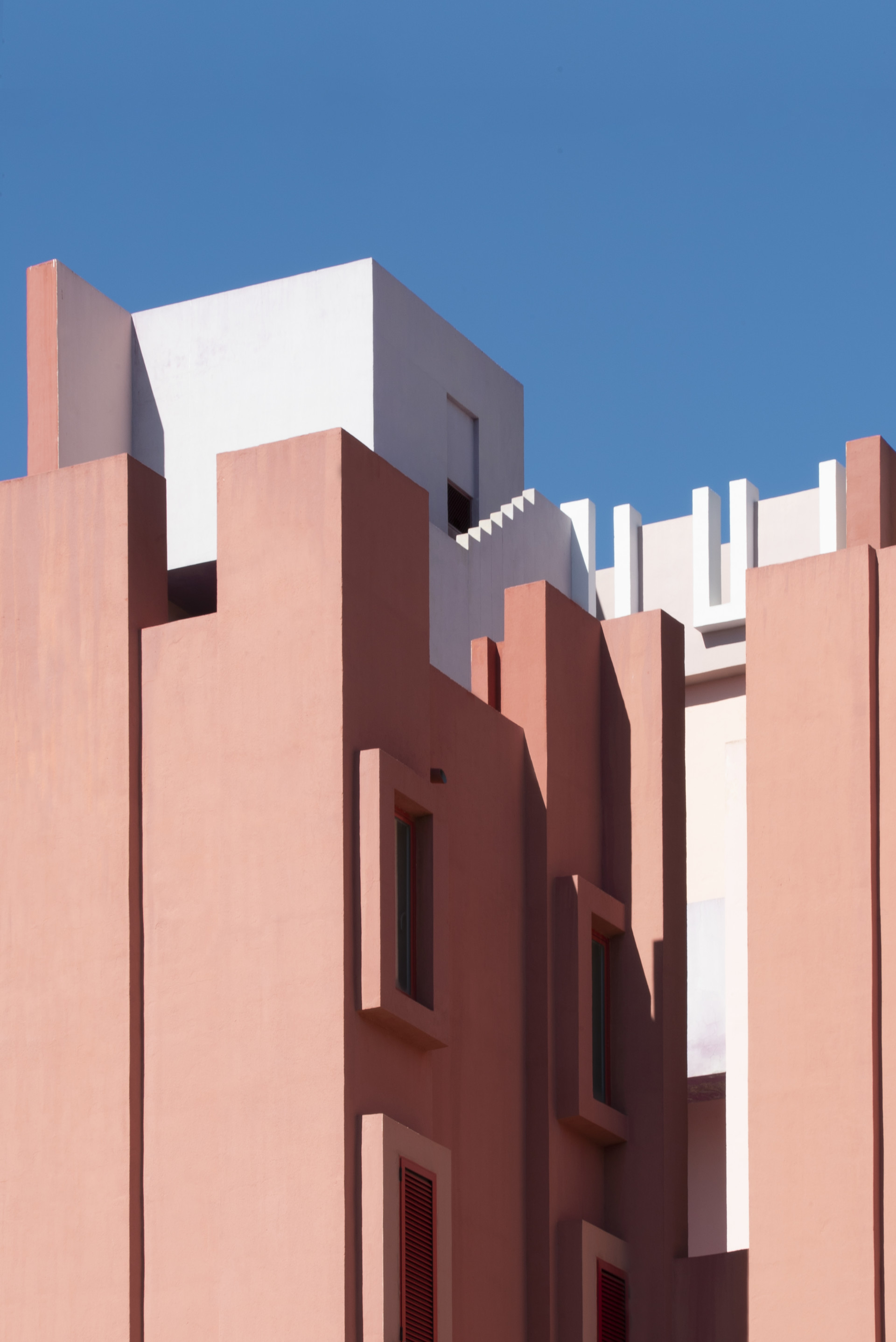 MARTINA ROSA LA MURALLA ROJA